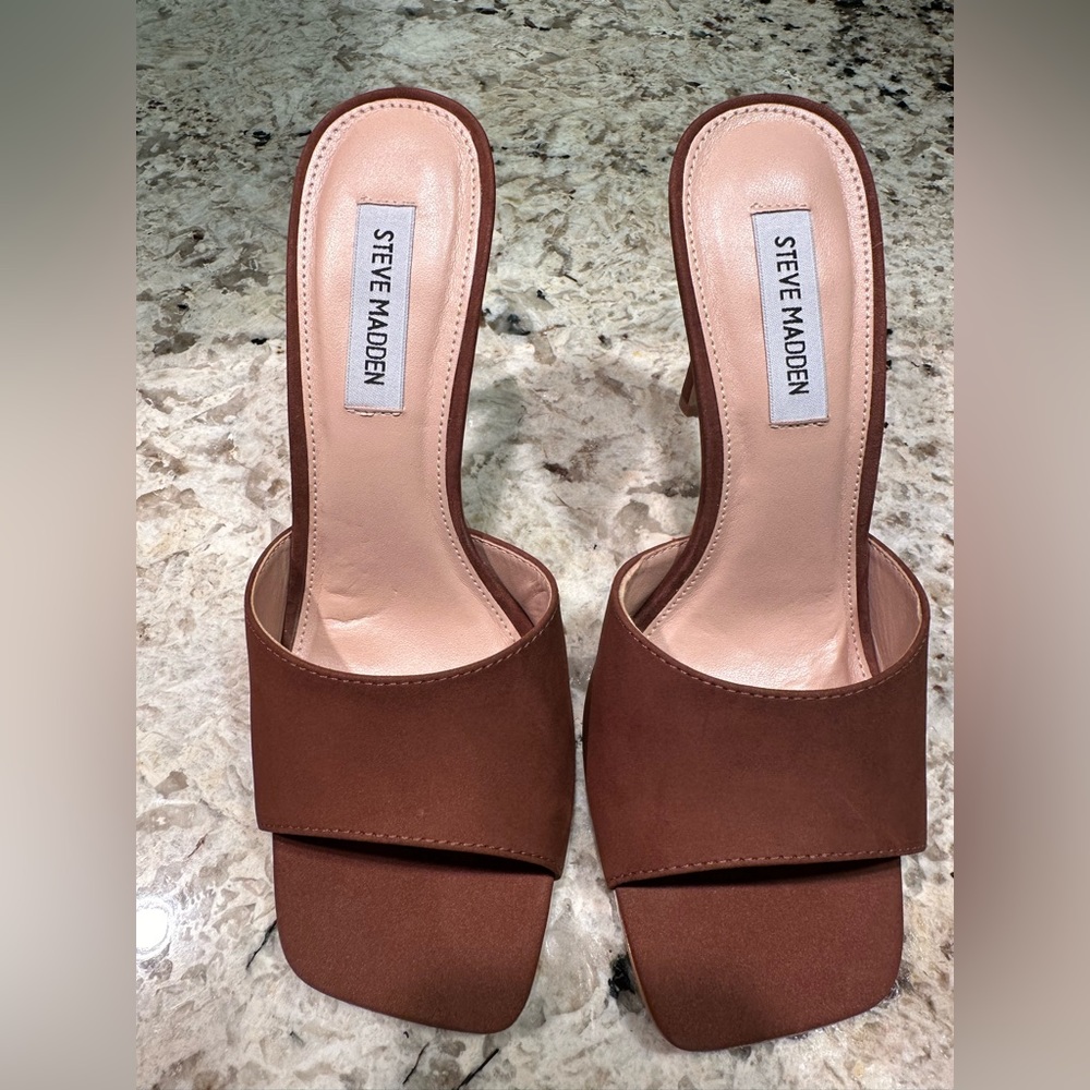 Steve Madden Signal Sand Nubuck Size 8